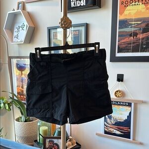 Columbia Black Women's Cargo Shorts - XS